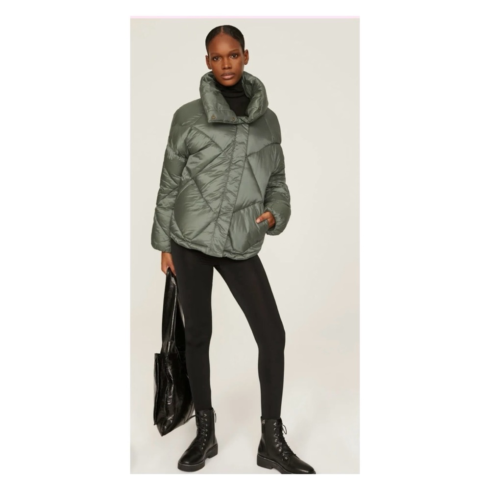 NWOT Free People Oofwear 9000 Quilted Puffer Jacket in Green  Size 42/6